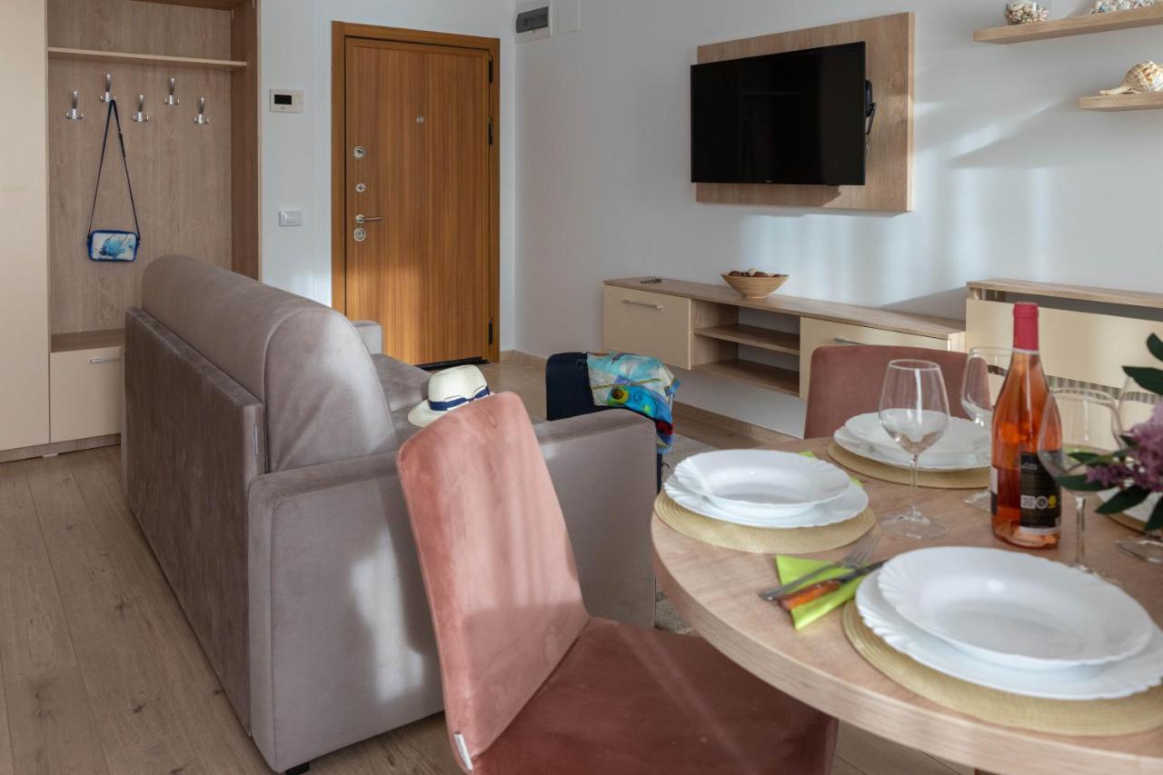 Apartament Le Bonheur Мамая Экстерьер фото